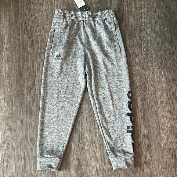 Adidas Boy’s Joggers NWT - Picture 1 of 6